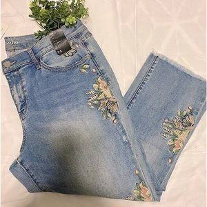 Curvy cropped leggings 🌿🌸👖